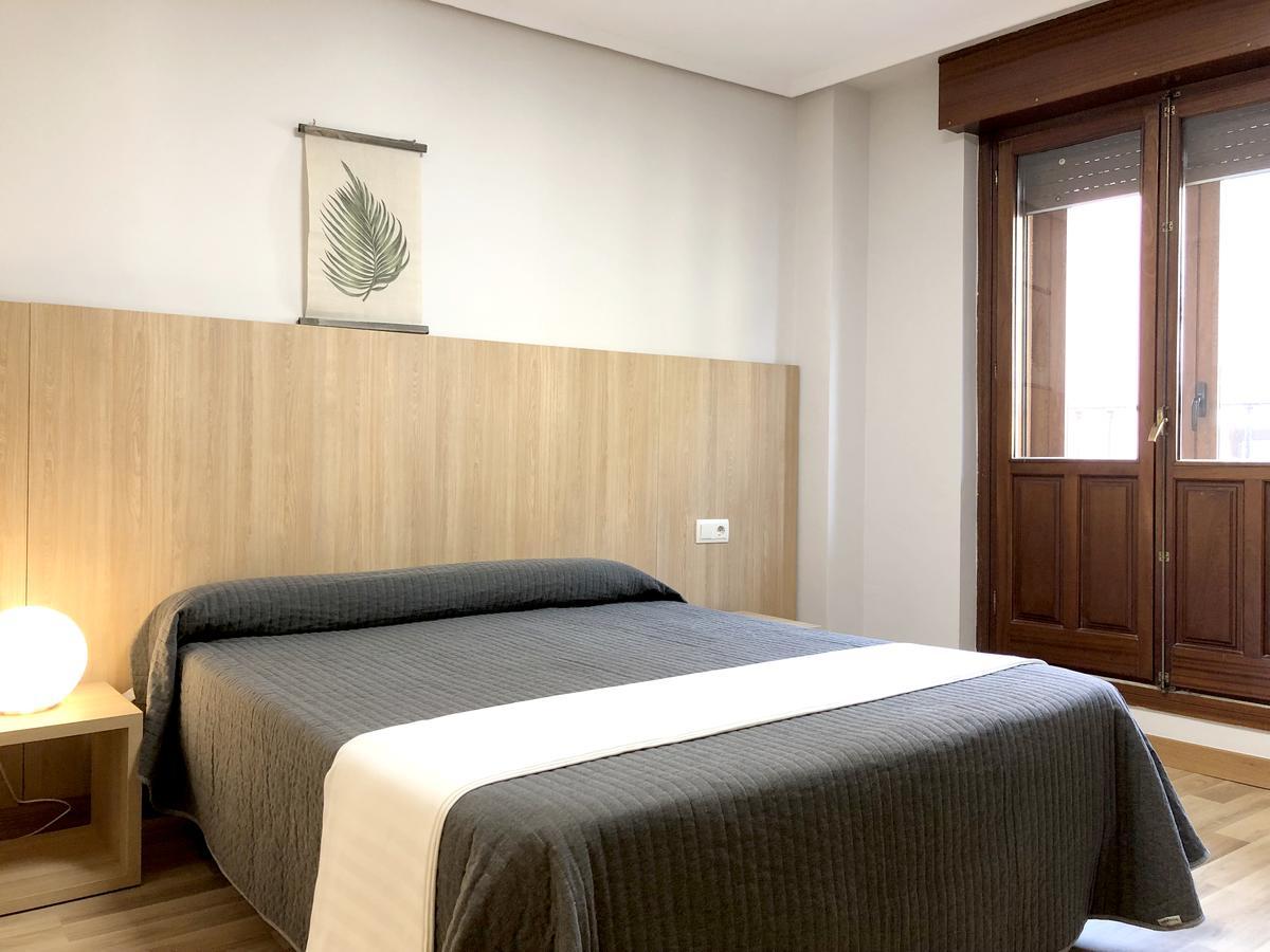 פמפלונה Bearan Bar & Rooms מראה חיצוני תמונה