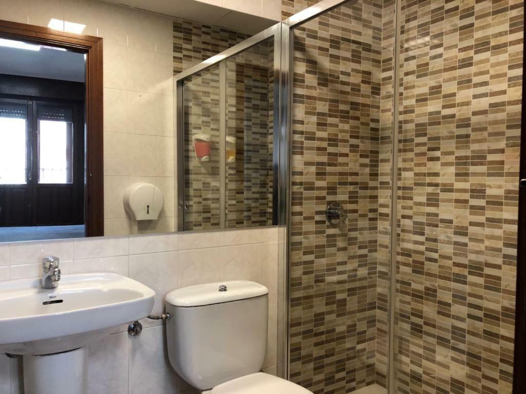פמפלונה Bearan Bar & Rooms מראה חיצוני תמונה